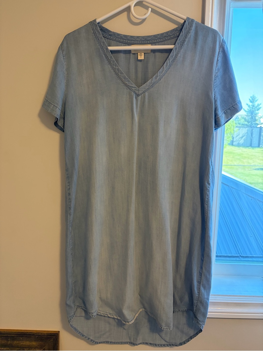Anthropologie cloth & stone Light Blue V-Neck Tunic